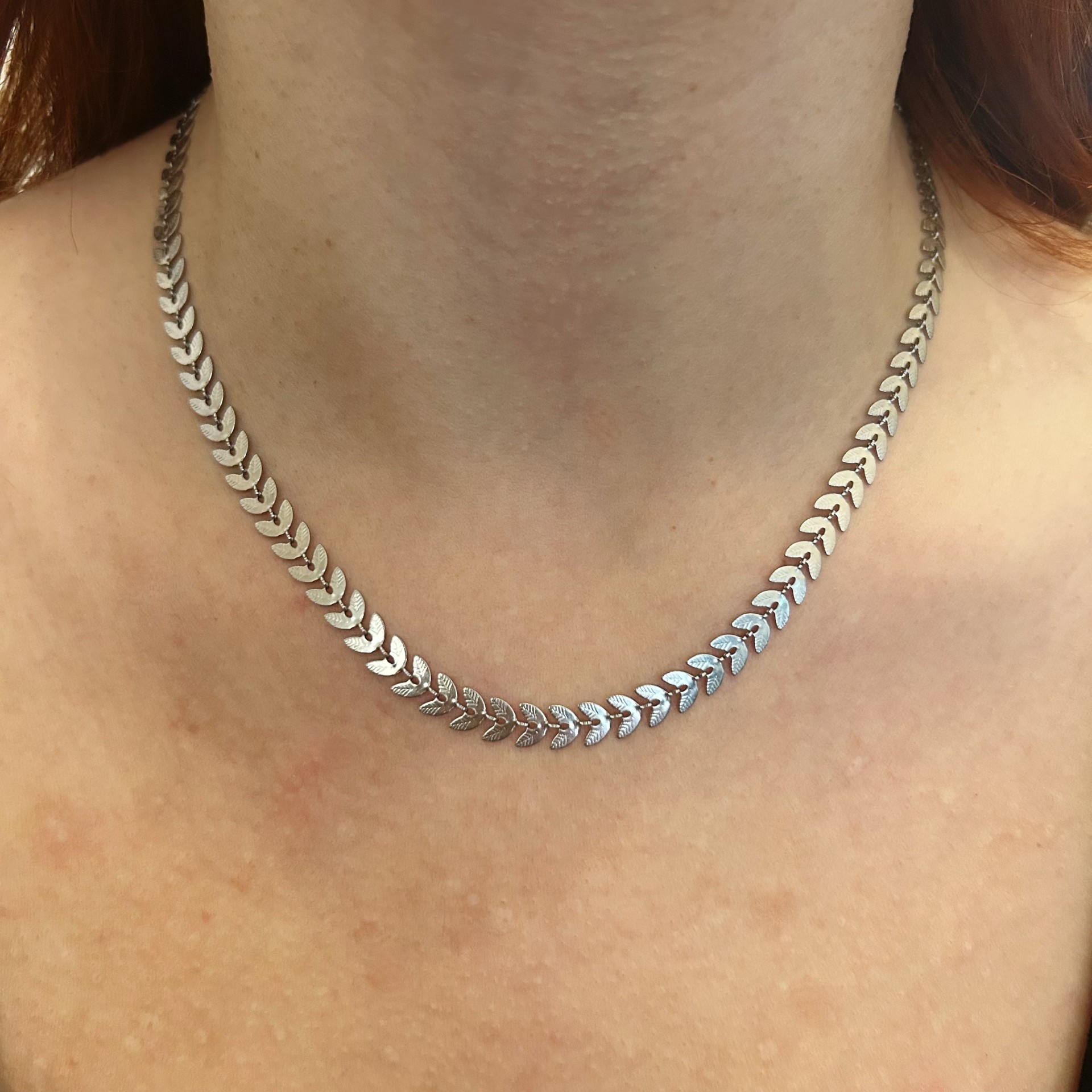 SILVER ARROW NECKLACE