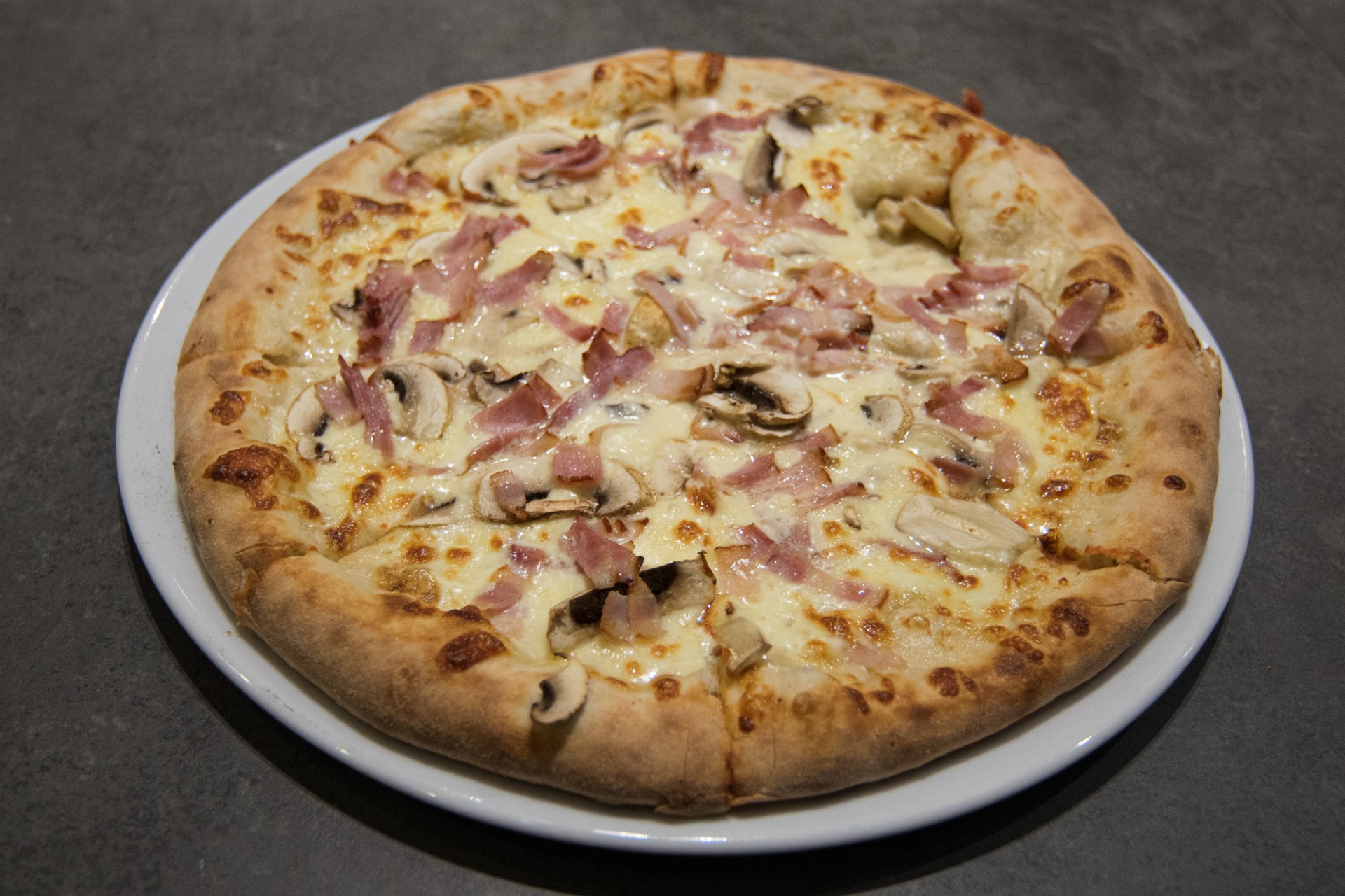Carbonara Pizza