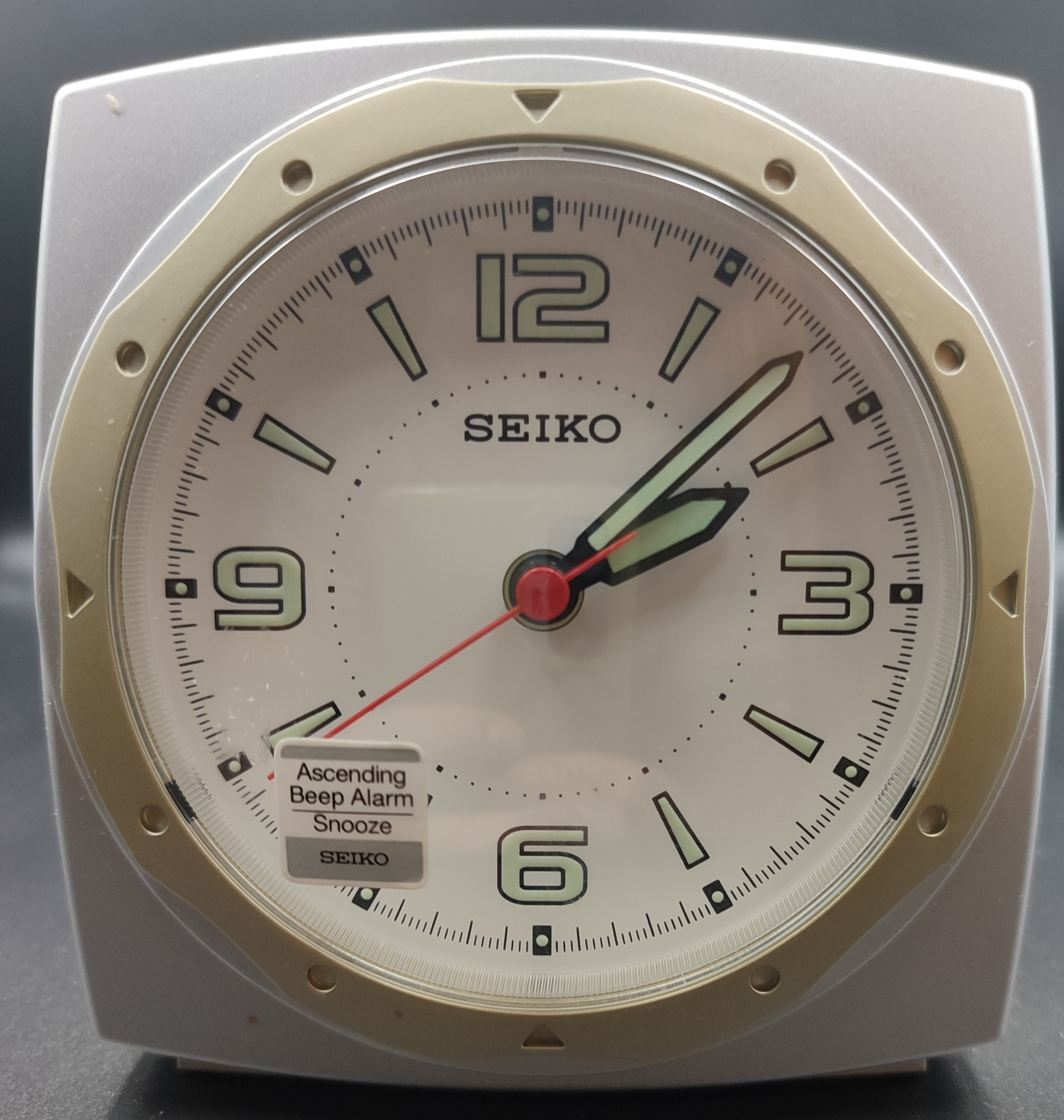 ΞΥΠΝ.SEIKO ΓΚΡΙ