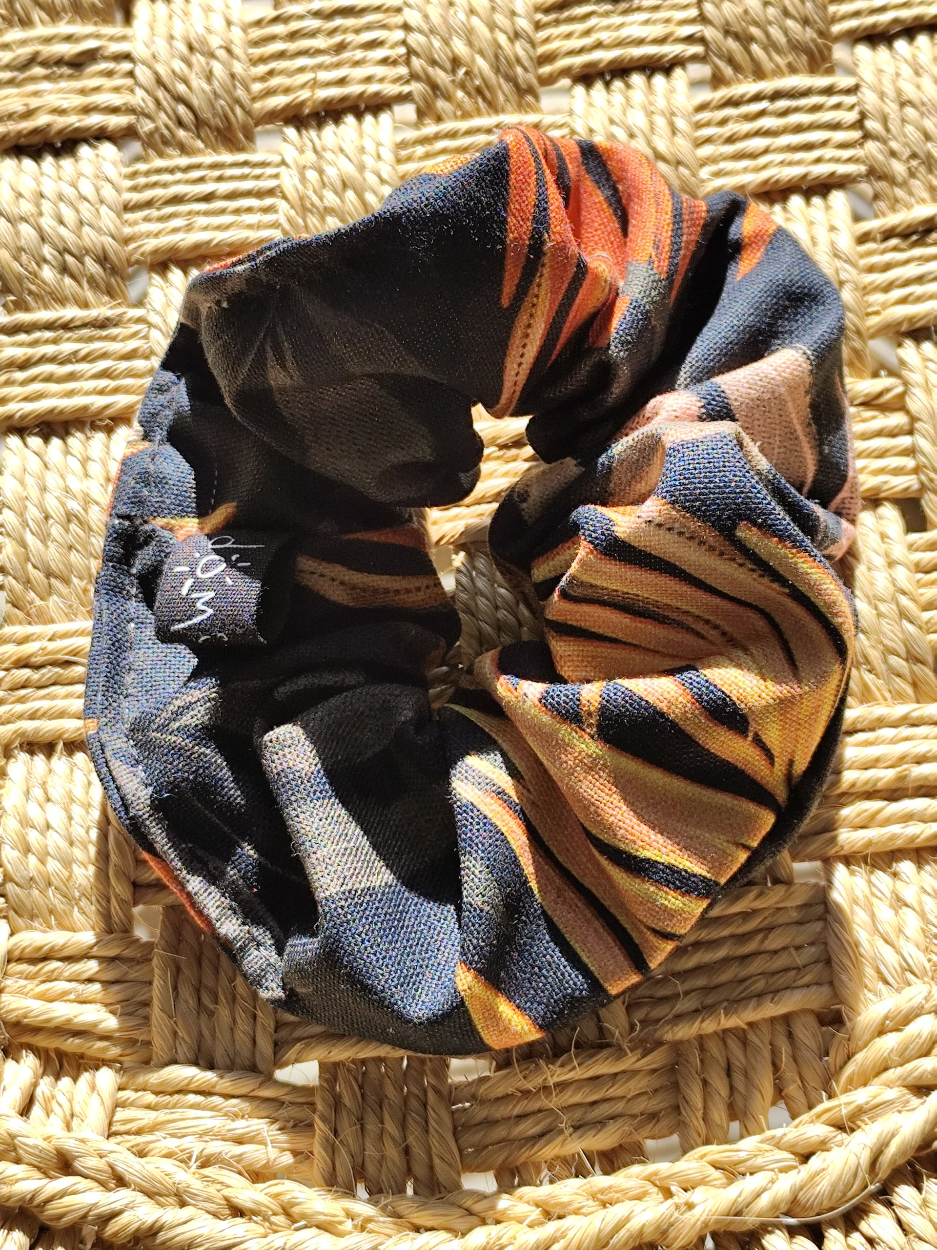 Handmade Color Scrunchie 02