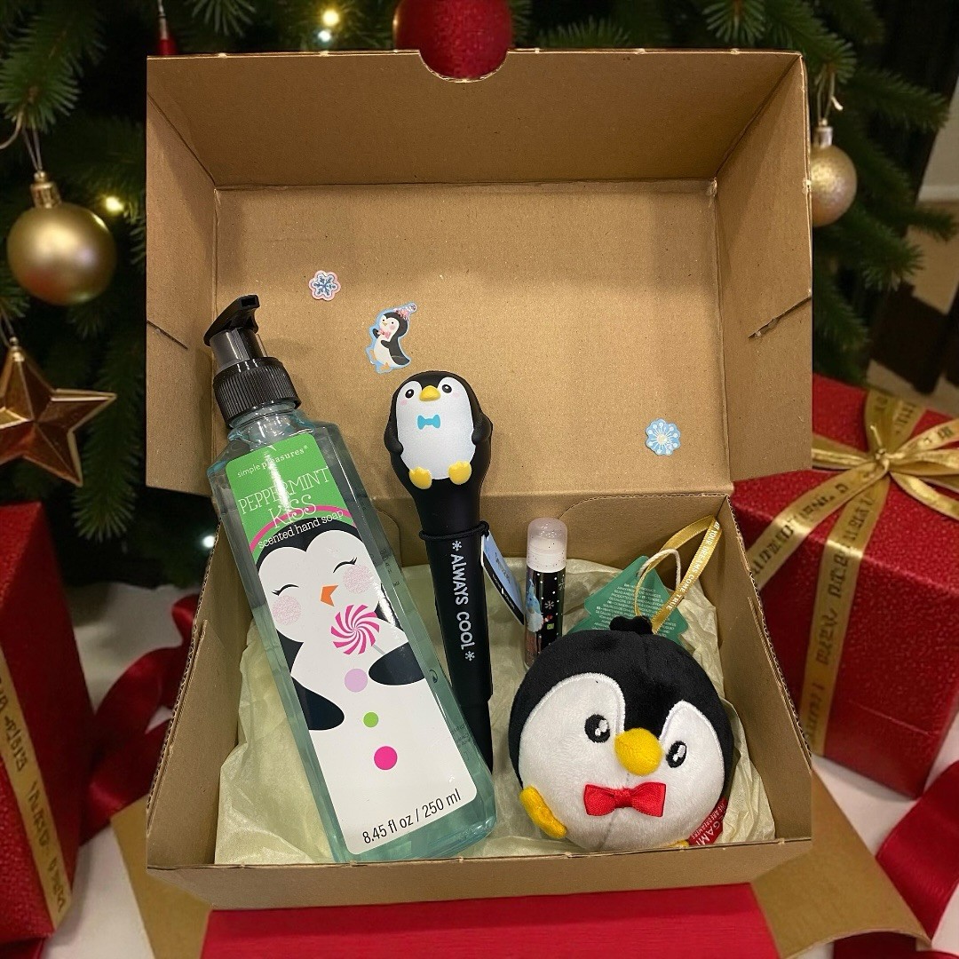 Giftbox penguin