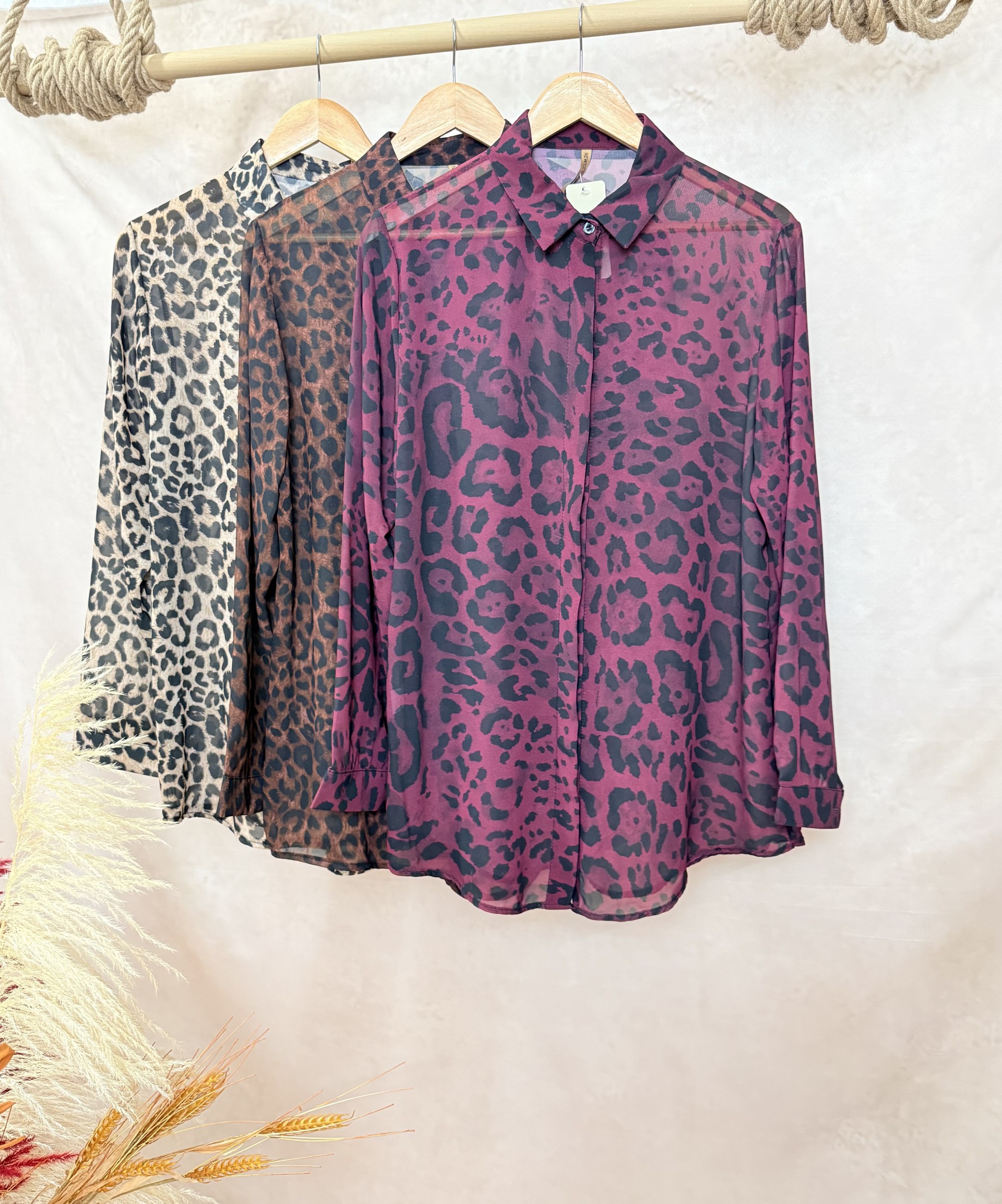 ΠΟΥΚΑΜΙΣΟ ΛΕΟΠΑΡ 