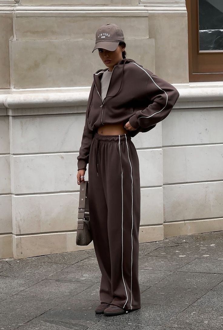 ΦΟΥΤΕΡ ΣΕΤ ΜΕ ΕΠΕΝΔΥΣΗ 