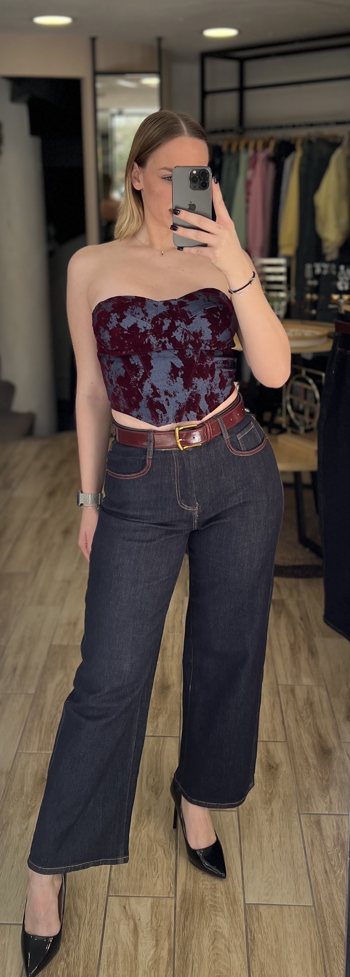 VINTAGE DARK BLUE JEAN 