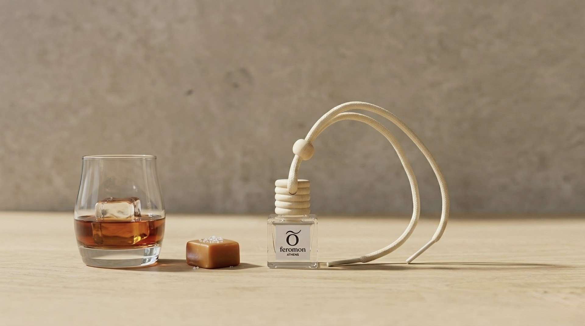 CAR FRESHENER  WHISKEY CARAMEL