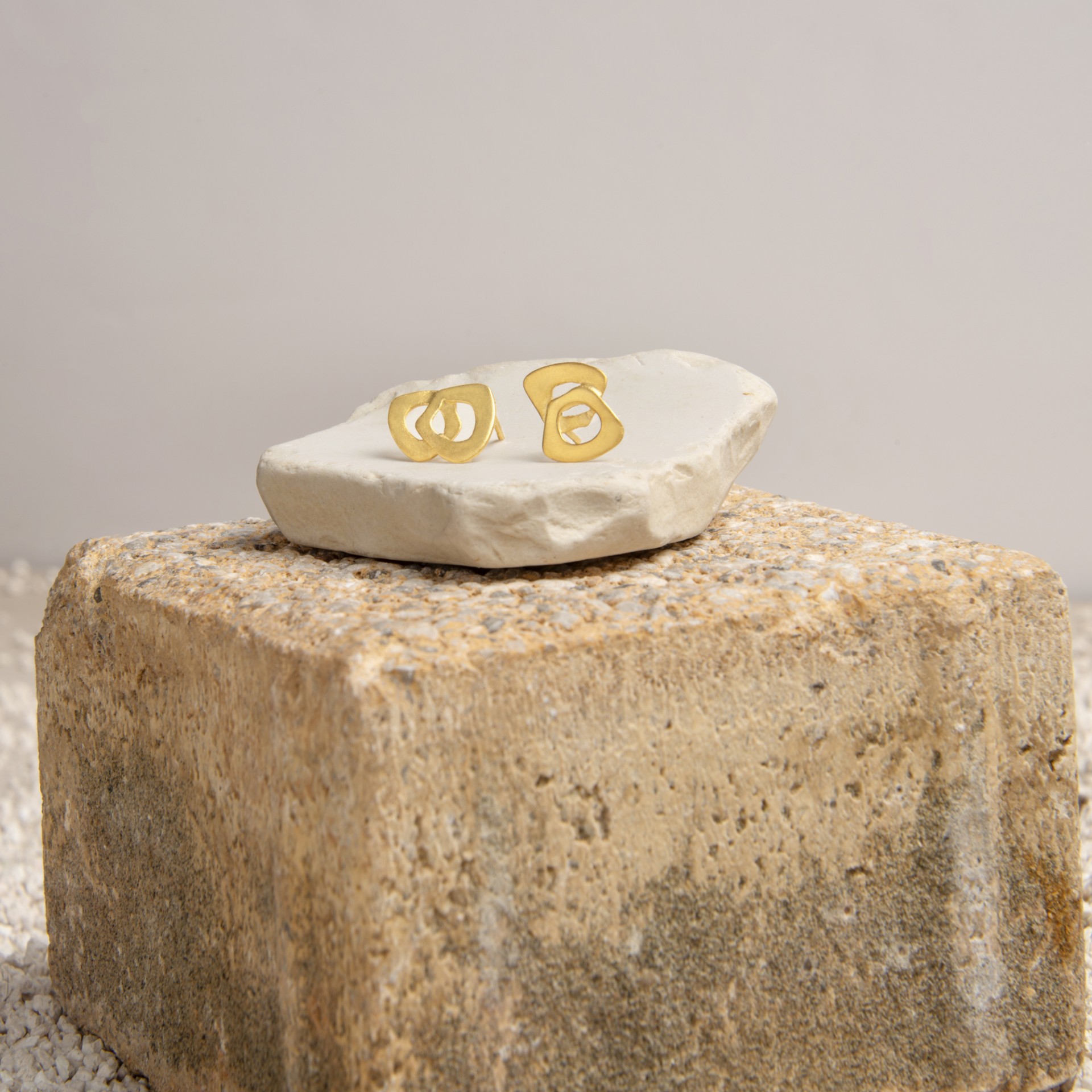 Βow Earrings The Carefree Youth || Stud Earrings - Gold Plated