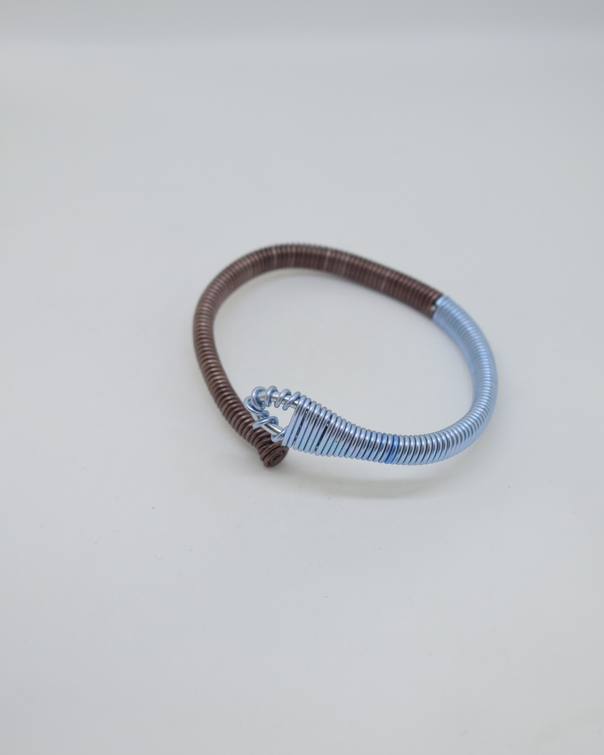 Βραχιόλι σπιράλ μπλε - καφέ