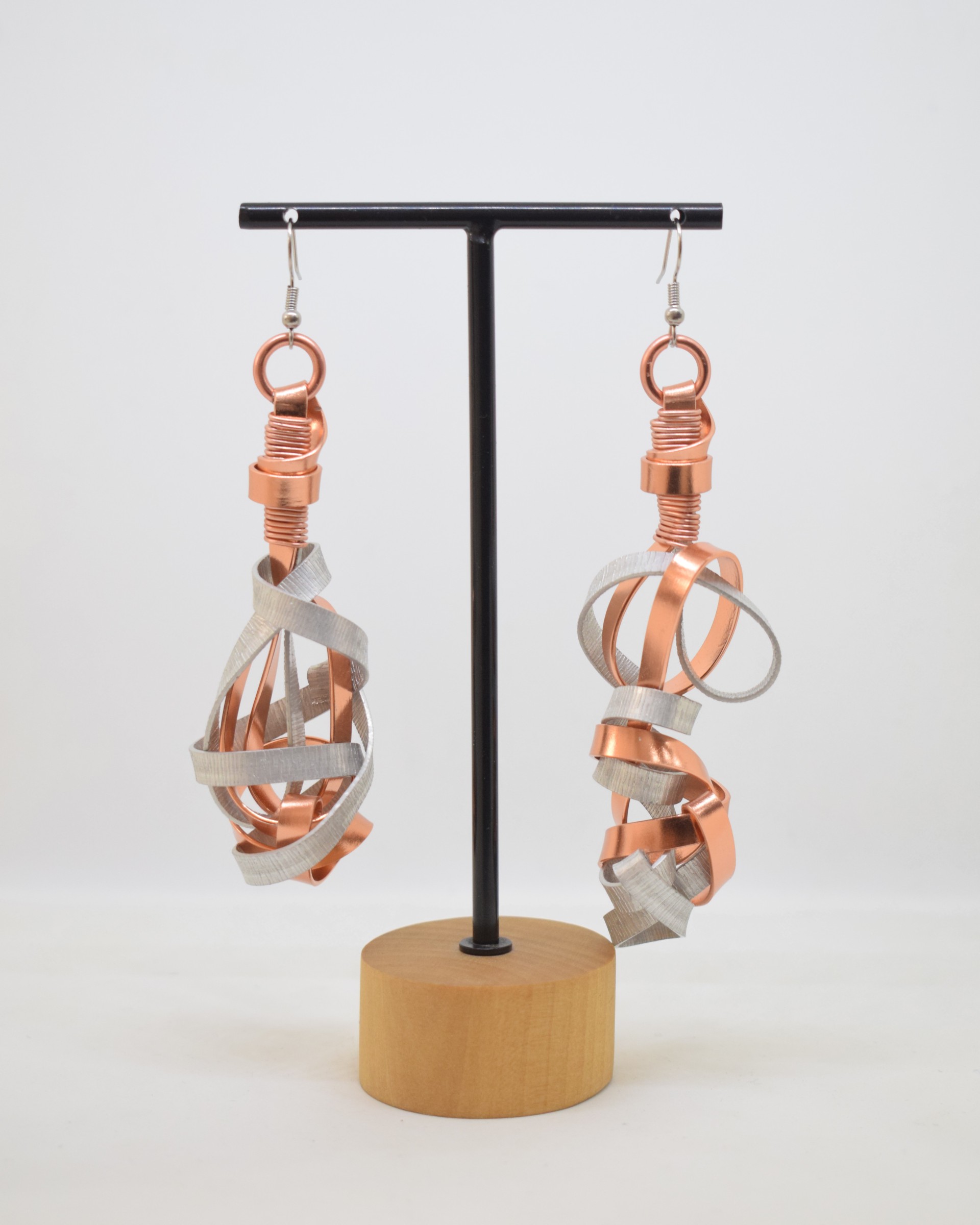 Σκουλαρίκια rose gold - ασημί ανάγλυφο & rose gold σπιράλ