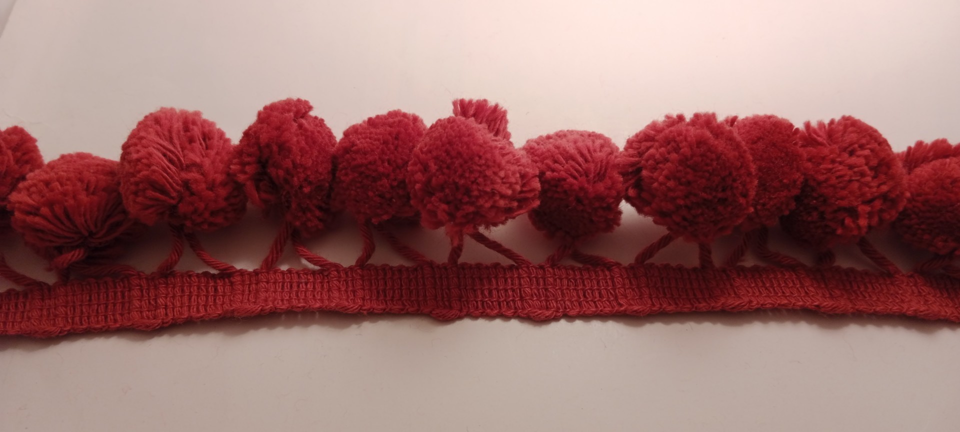 ΤΡΕΣΑ ΜΕ ΠΟΜ-ΠΟΜ ΜΠΟΡΝΤΟ