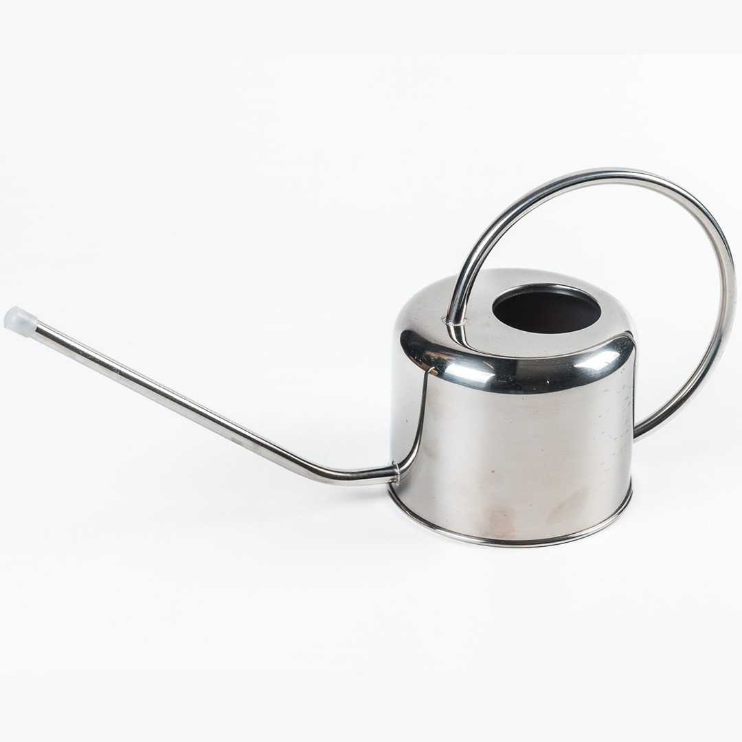 Silver watering can 1L