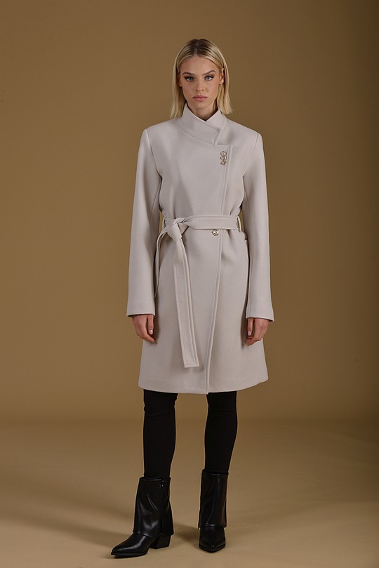 Ημίπαλτο βελούρ με χρυσά κουμπιά βανίλια