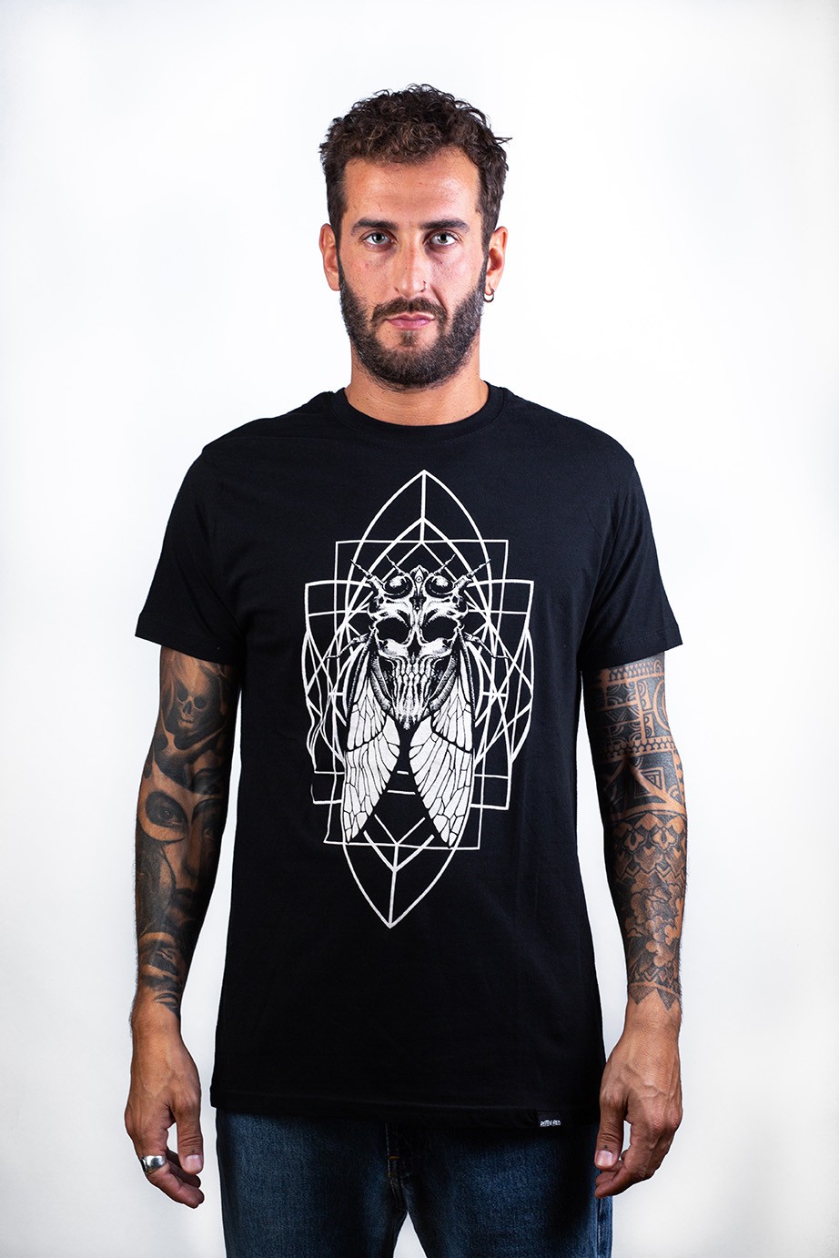 Glooymy entities tee