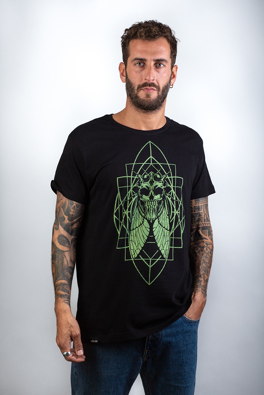 Gloomy entities tee metallic green