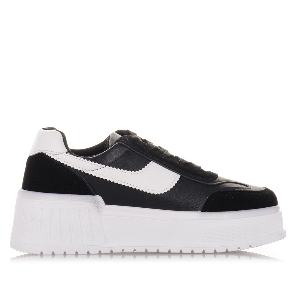 Γυναικεία Sneakers Μαύρα με Άσπρη Σόλα Famous