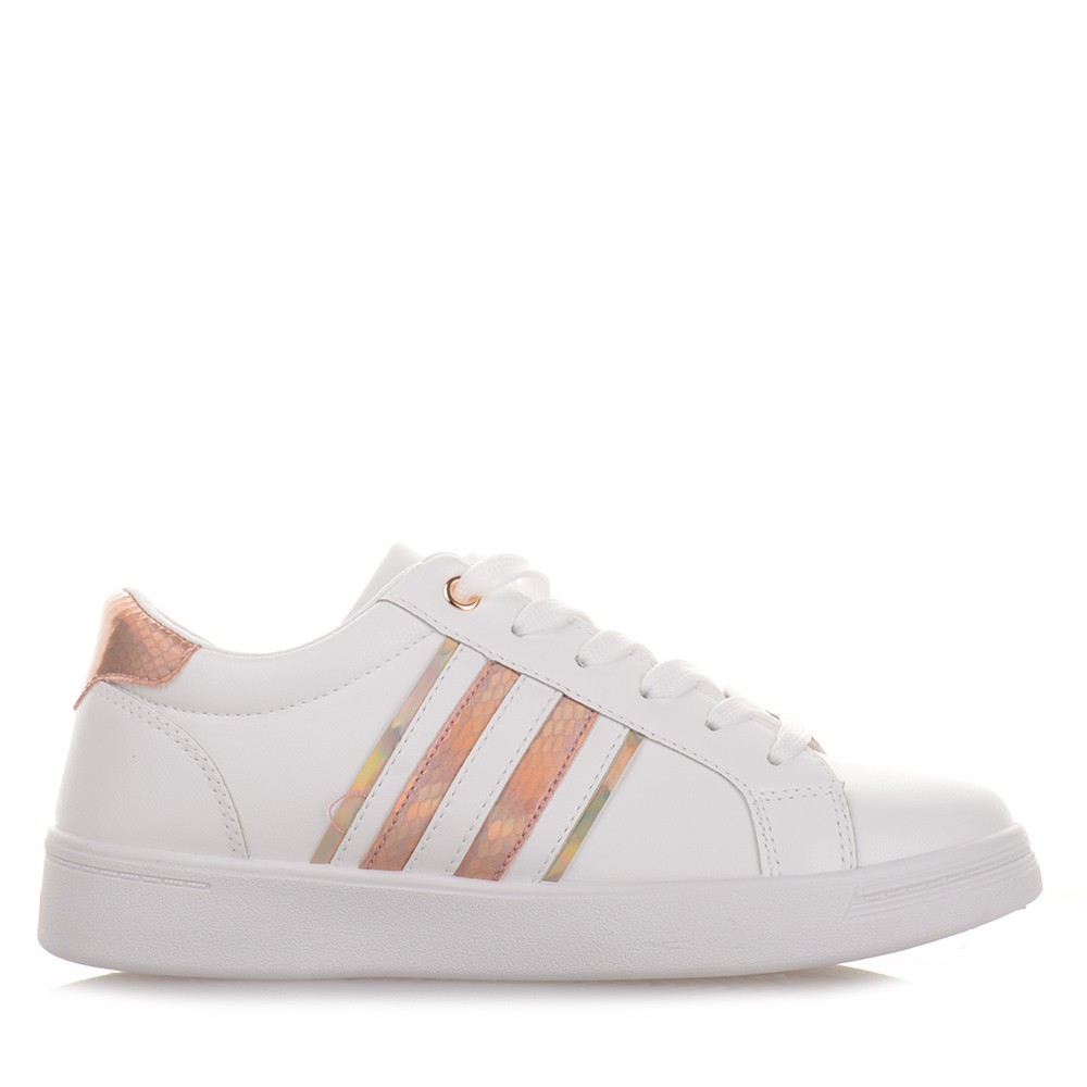 Γυναικεία sneakers σε λευκό χρώμα με κορδόνια Famous