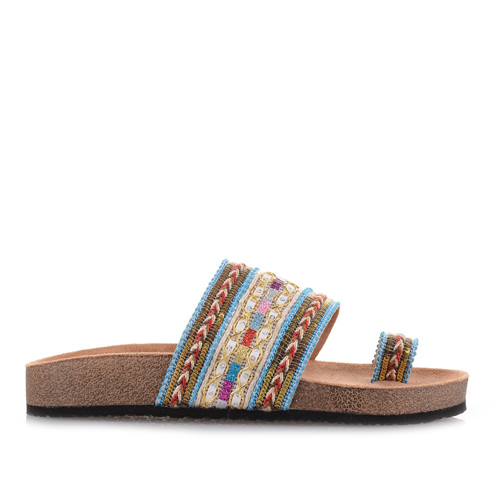 Σανδάλια με Μακραμέ Γαλάζια Φα΄σα Famous