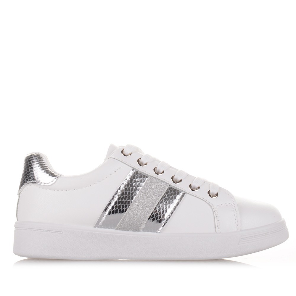 Γυναικεία λευκά sneakers με ασημί λεπτομέρειες Famous