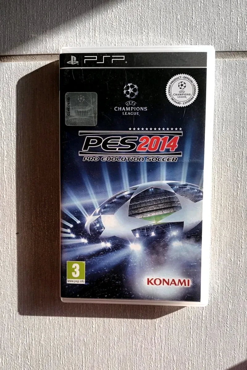 PES 2014 - PSP (USED)