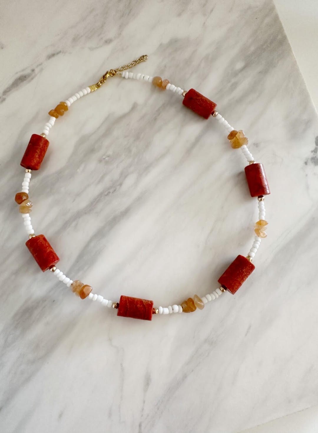 Coral stone chocker