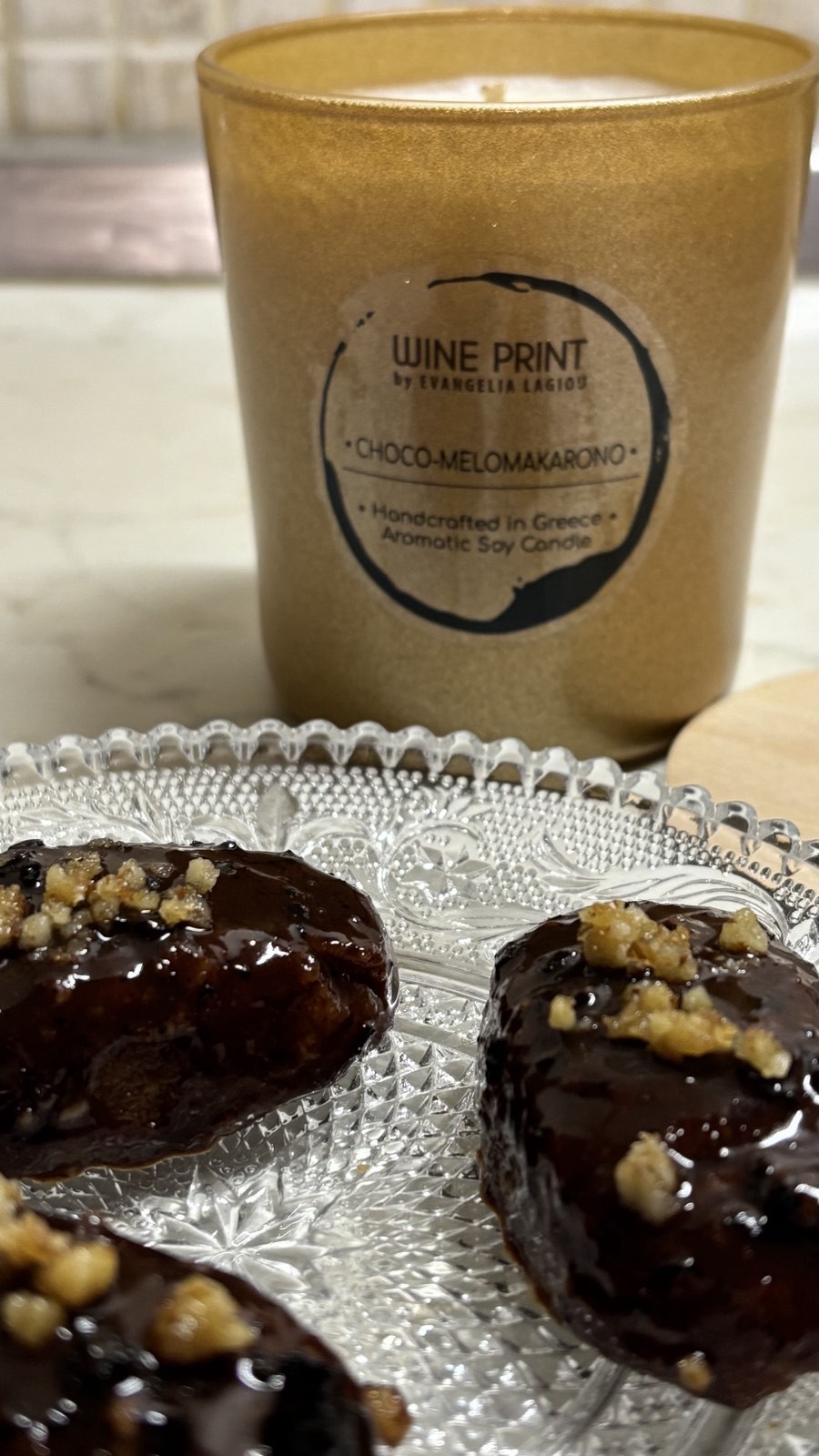 Choko-melomakarono gold ceramic cup