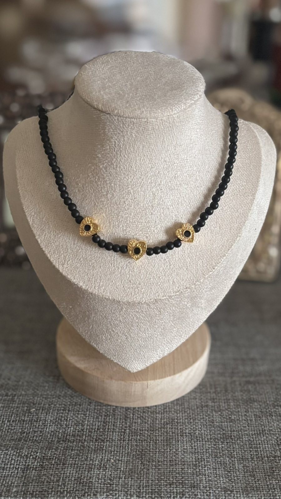 Black/ golden 3 hearts necklace 