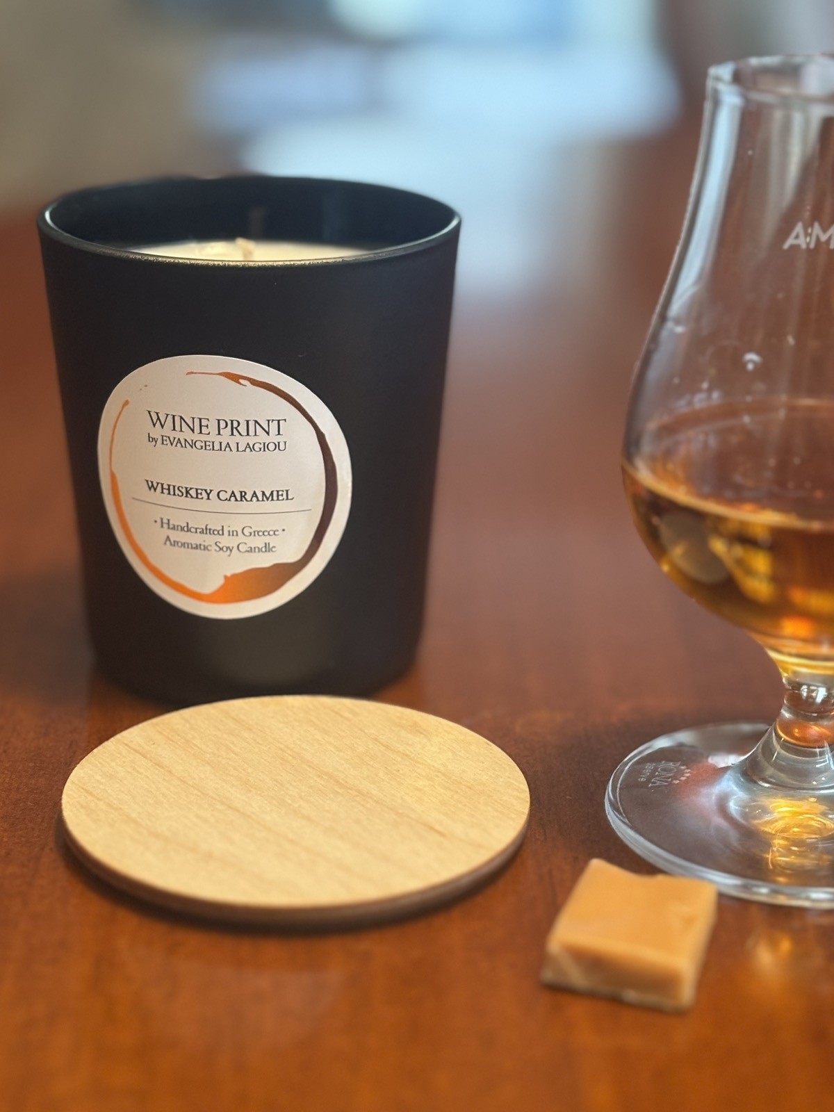 Whiskey caramel beverage candle