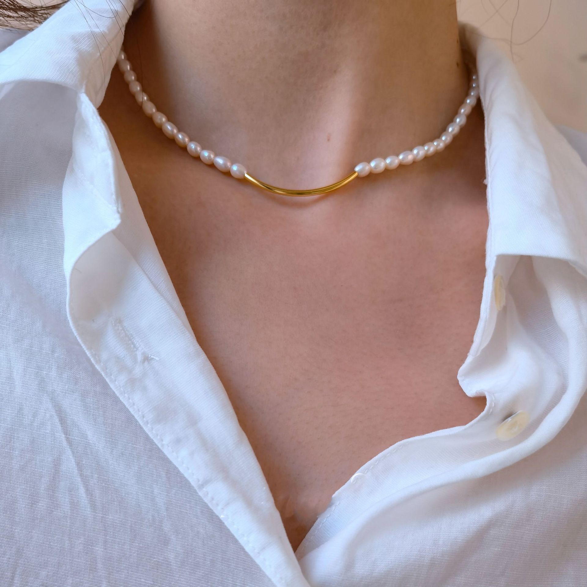 "Iris" 18K Golden Pearl Retro Necklace