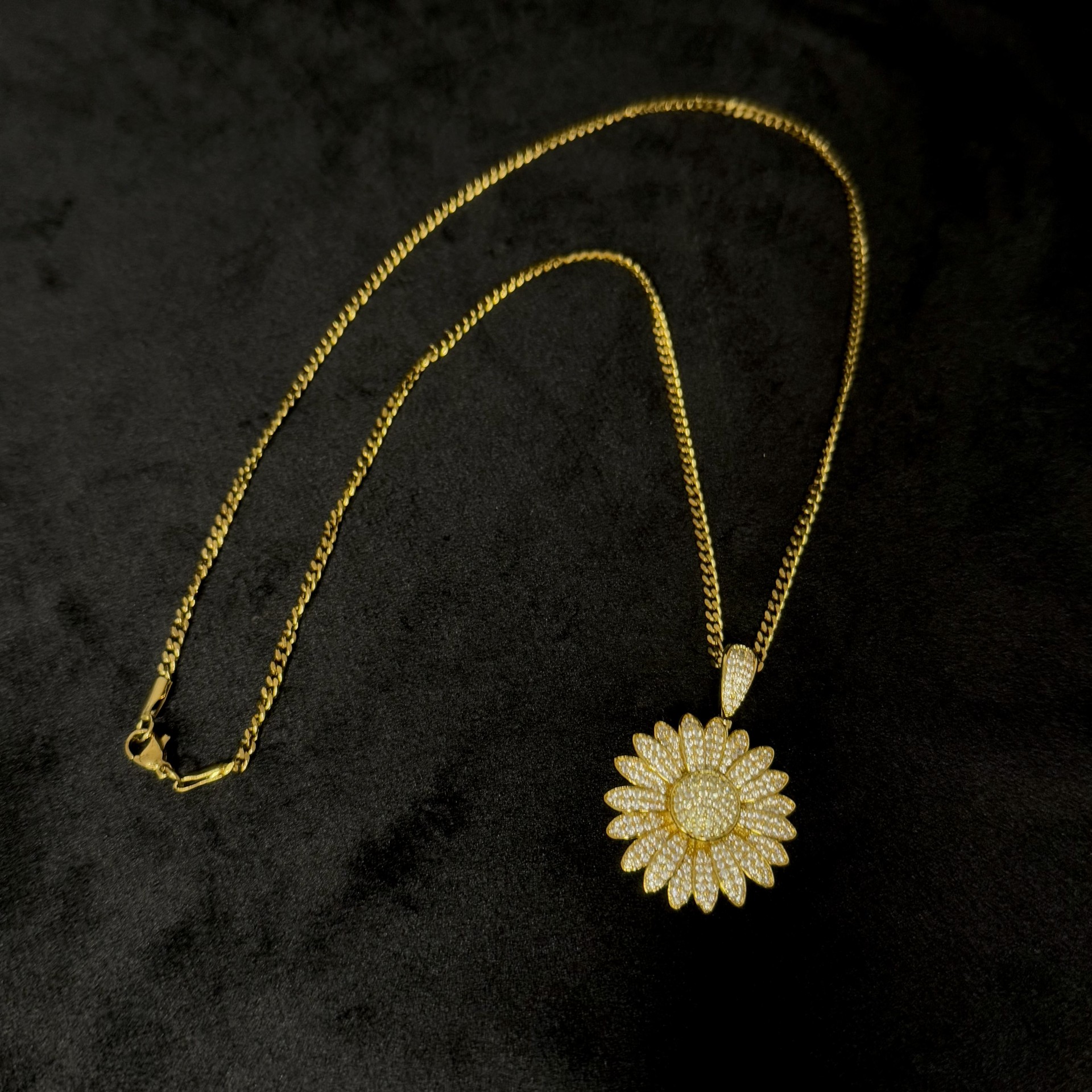 "Fiori Bianchi" 3A Zircon 18K Gold-plated Stainless Steel Necklace