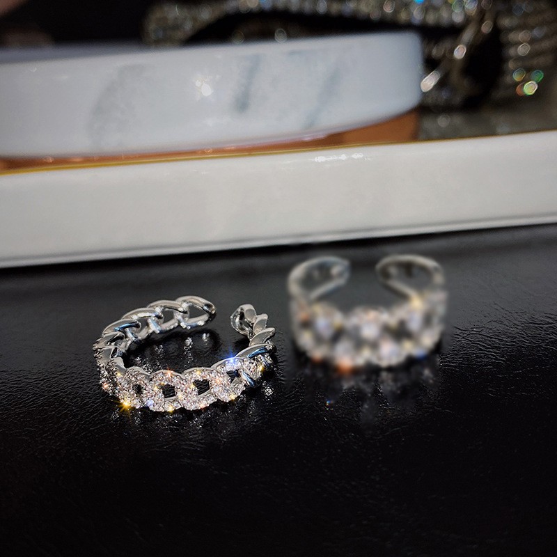 "Mágico" Silver 925 White Zircon Glam Ring