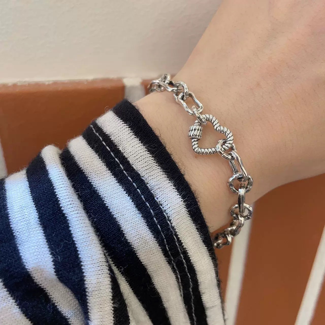 "Armario" Silver 925 Heart Retro Bracelet