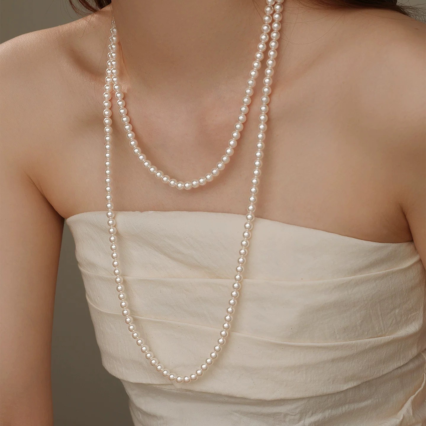 "Cécile" White Pearl Statement Necklace